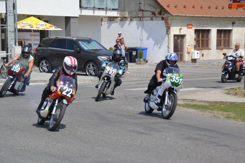 Fotky z II. ročníka Oldtimer Moto Show v Červeníku